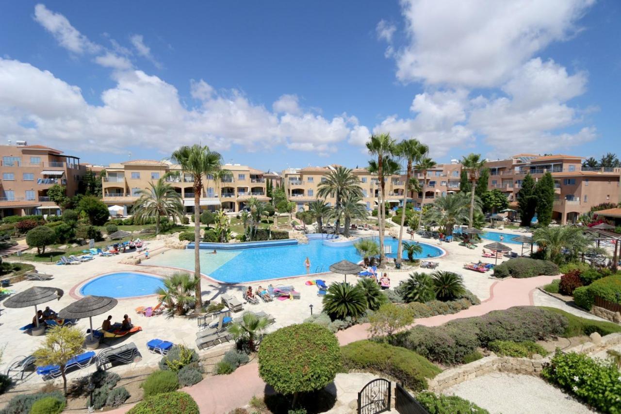 Ferienwohnung Limnaria Gardens B Paphos Exterior foto