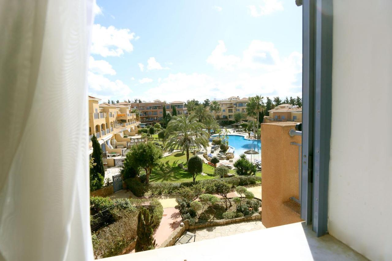 Ferienwohnung Limnaria Gardens B Paphos Exterior foto